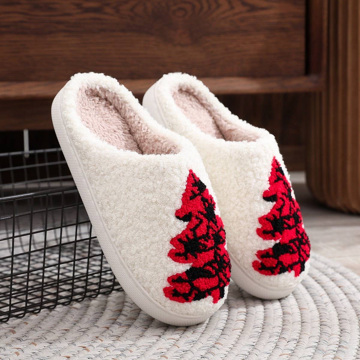 WINTER CHRISTMAS TREE PATTERNED COTTON SLIPPERS