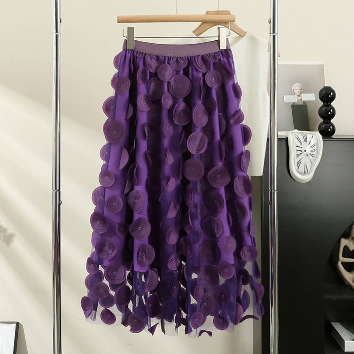 THREE-DIMENSIONAL FLORAL TULLE MESH SKIRT