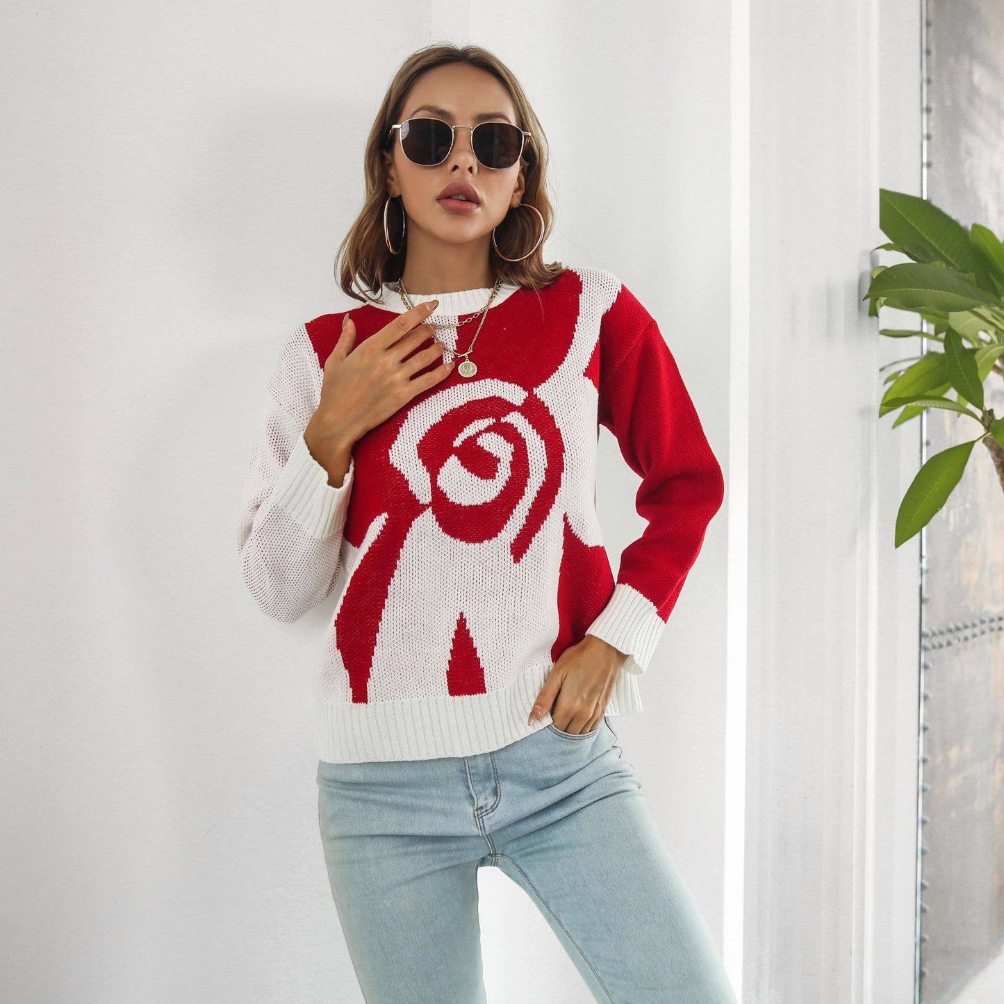 Floral jacquard long-sleeved sweater
