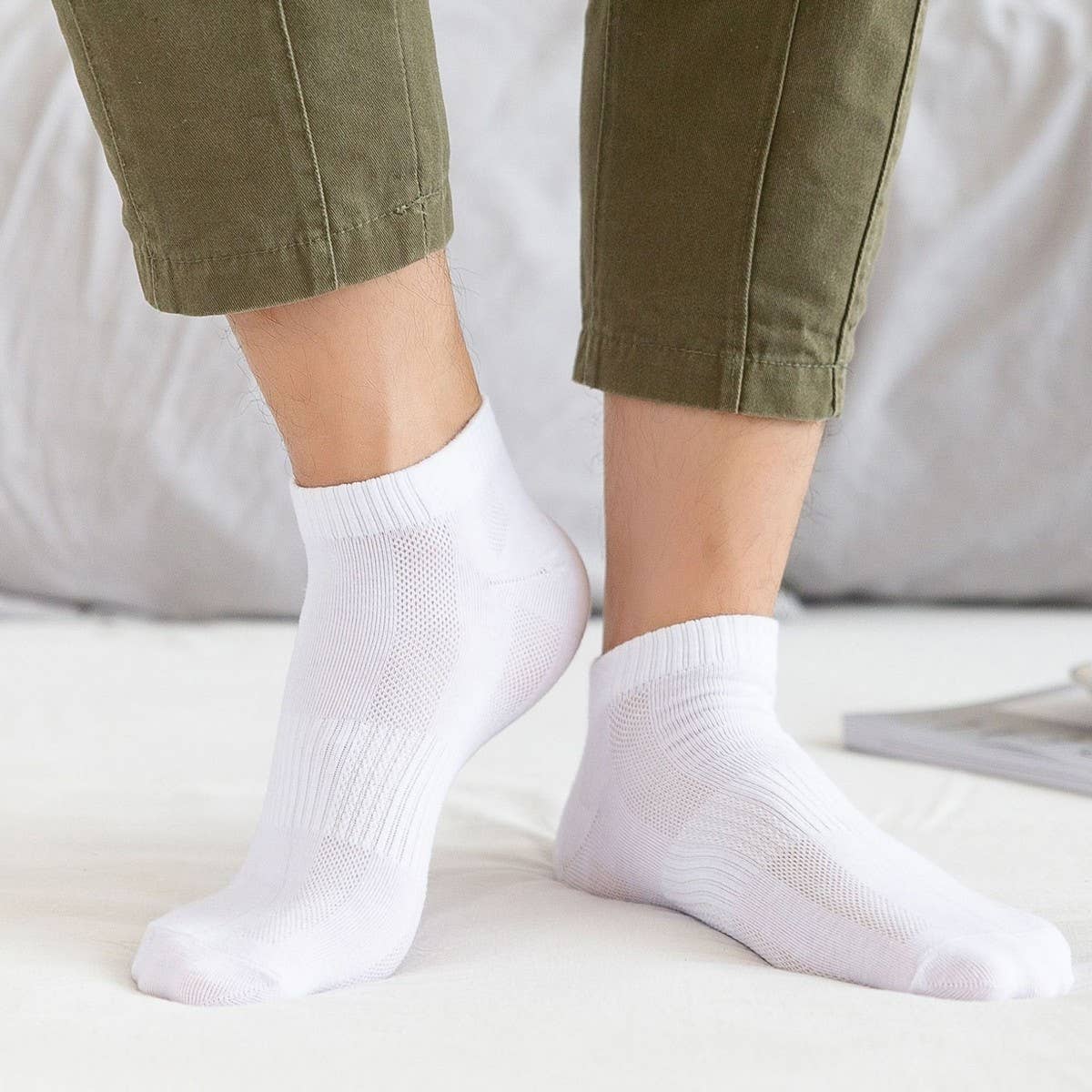 A PACK OF SIX PAIRS OF ALL-MATCH SOLID COLOR SOCKS_CWMS1998