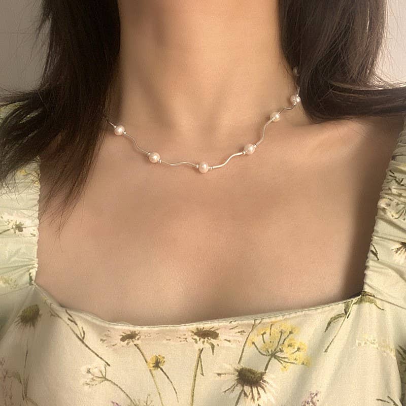 Fashionable Bahak freshwater pearl necklace