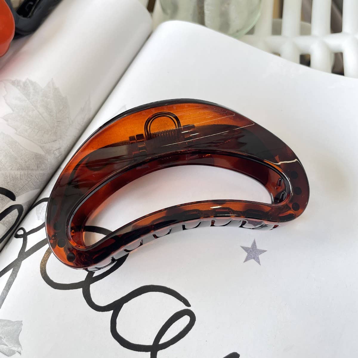 Thick Hair Claw - Elegant INS Style Shark Clip