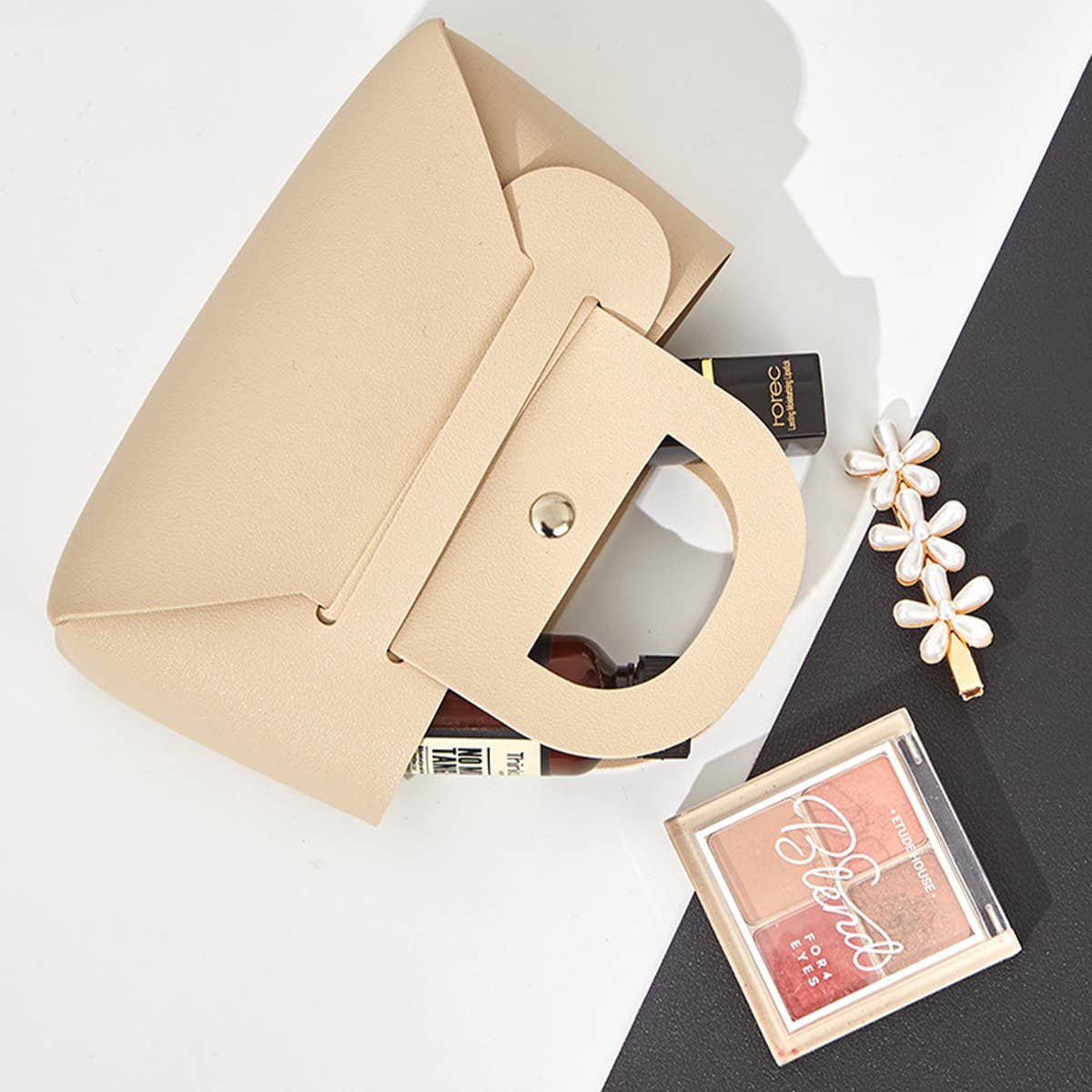 VERSATILE AND PORTABLE WATERPROOF MINI MAKEUP BAG_CWAB1438