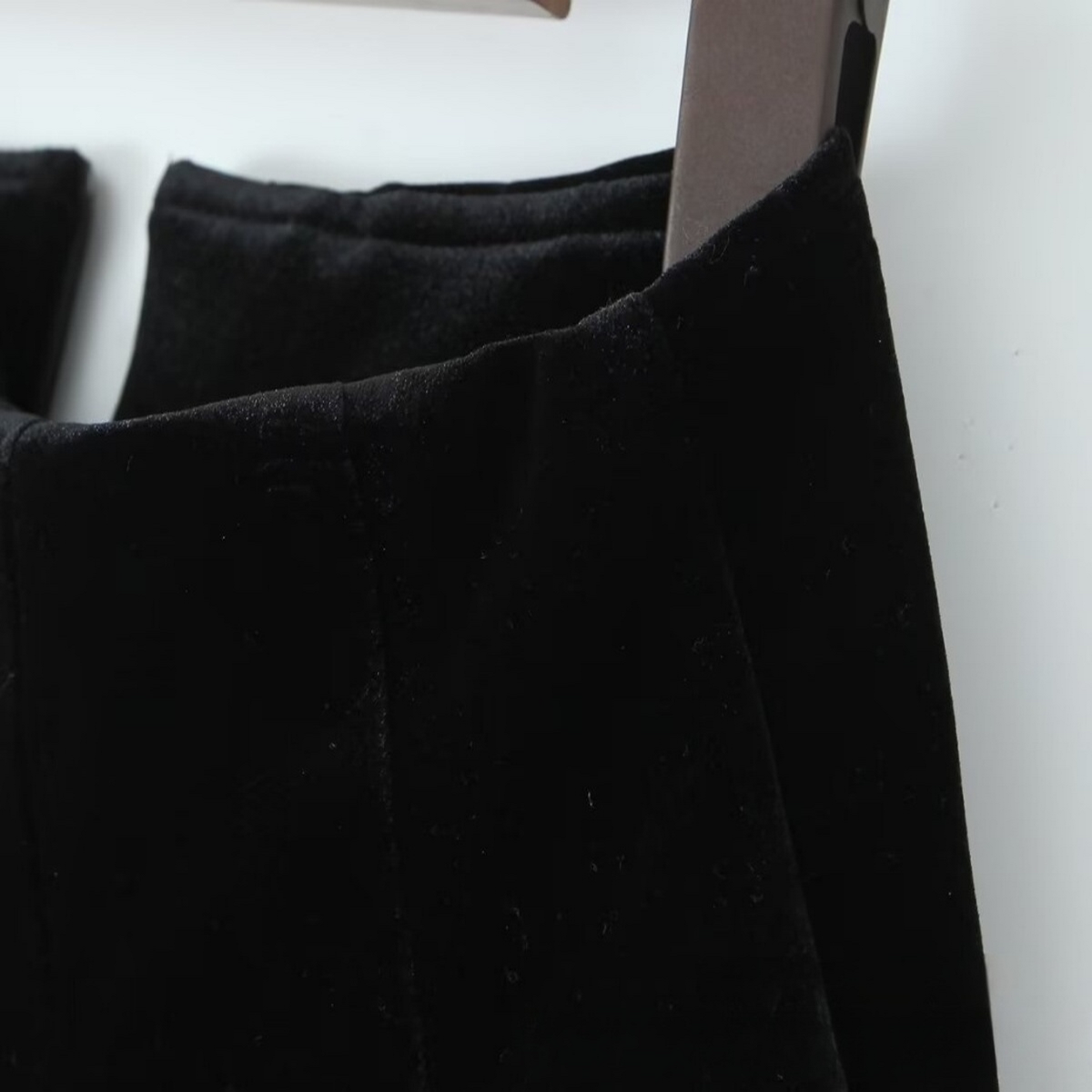 Women?™s Velvet Panel Pleated Skirt, Casual Look_CWDSD8339