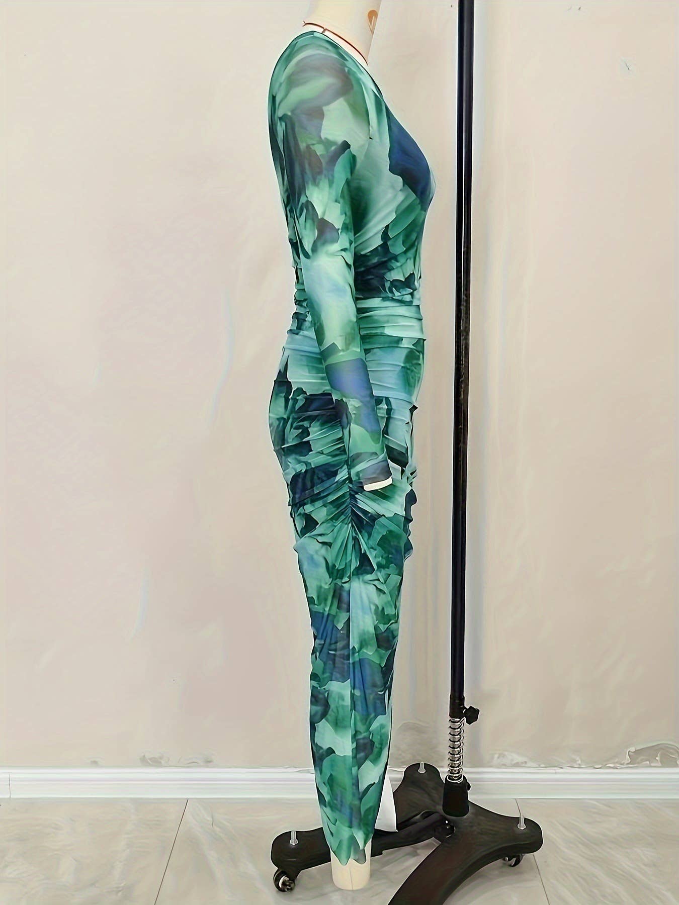Floral mesh with ribbon lining two-piece dress