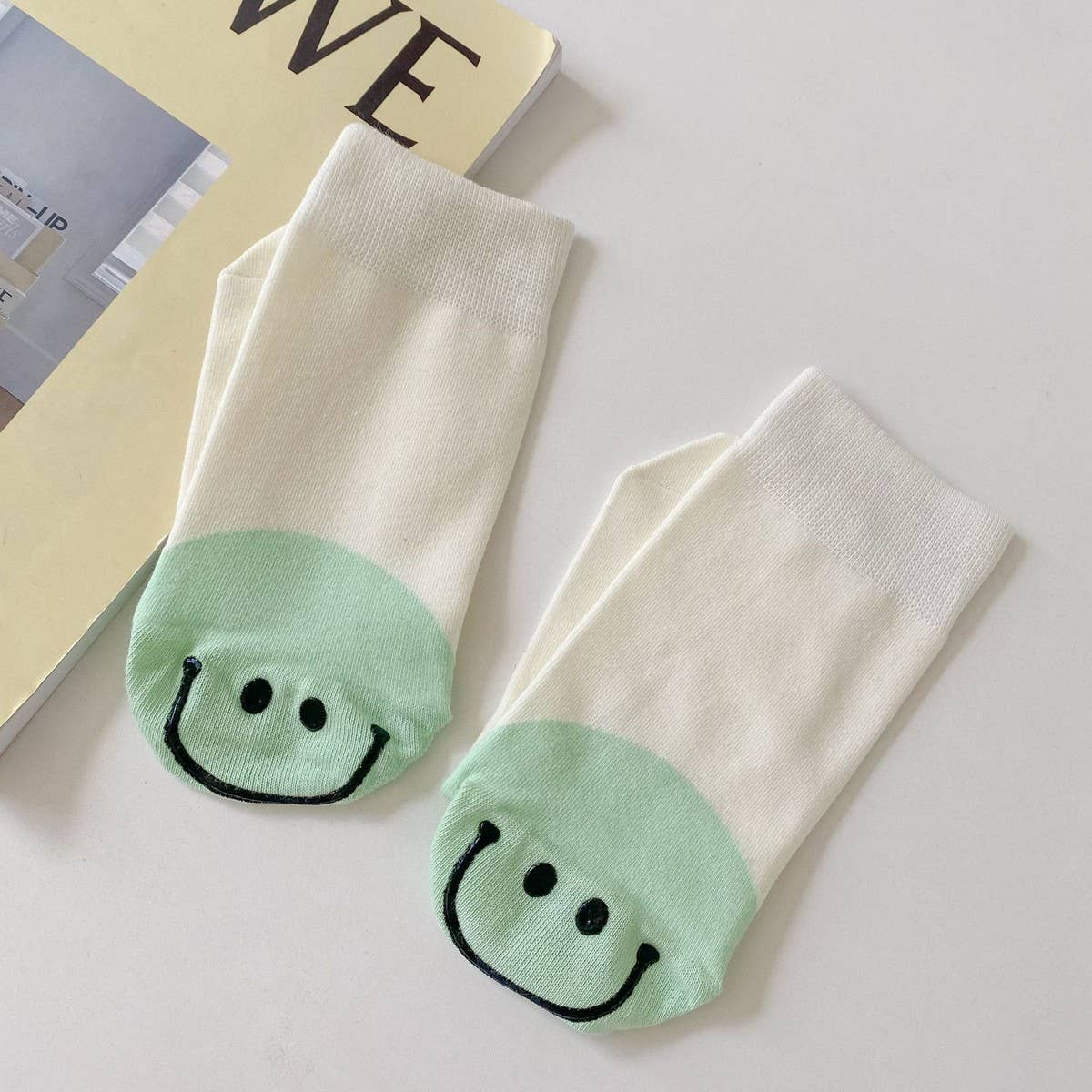 NEW HOT STAMPING SMILEY FACE SOCKS