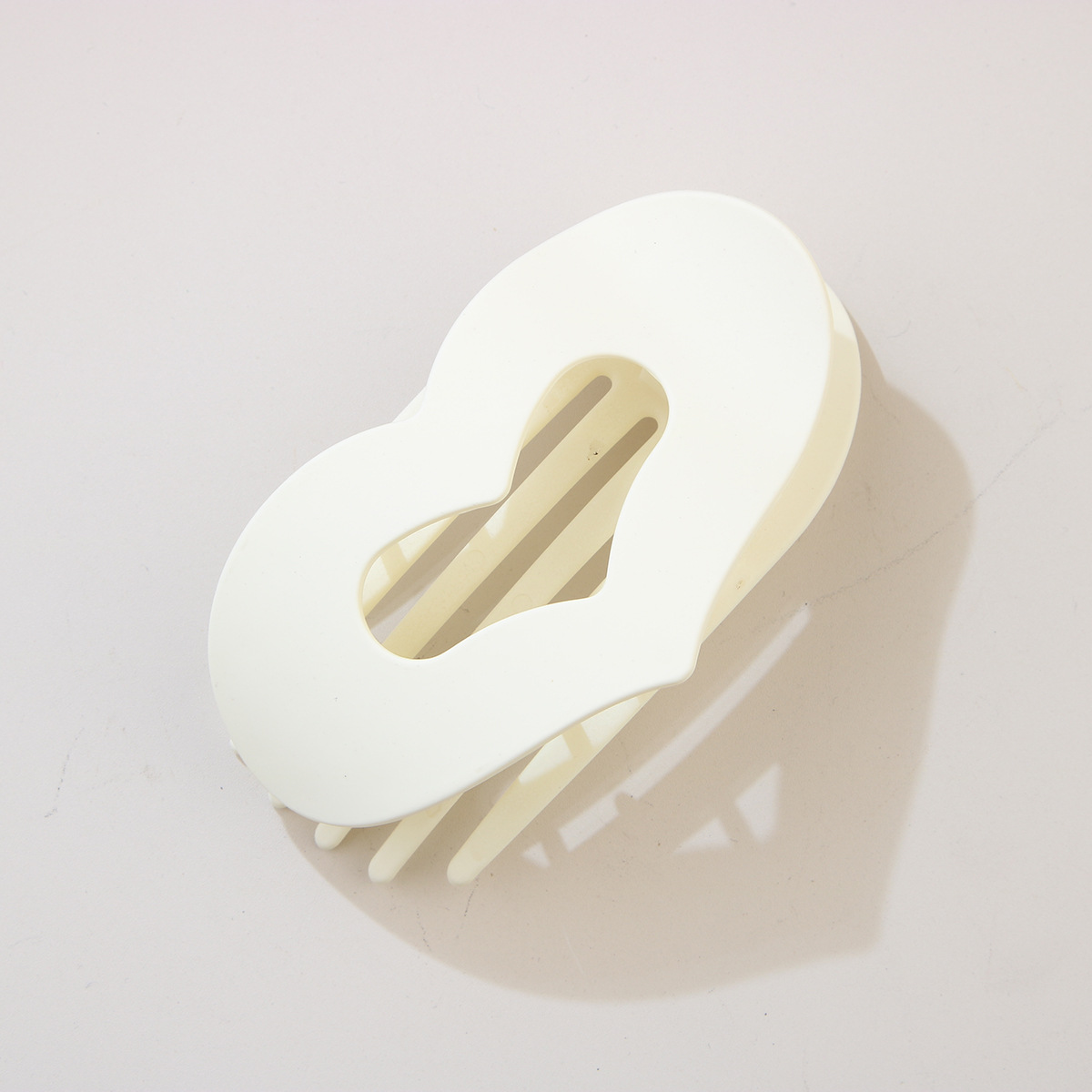 Love Shape Duckbill Clip ? No-Slip Half-Up Pin