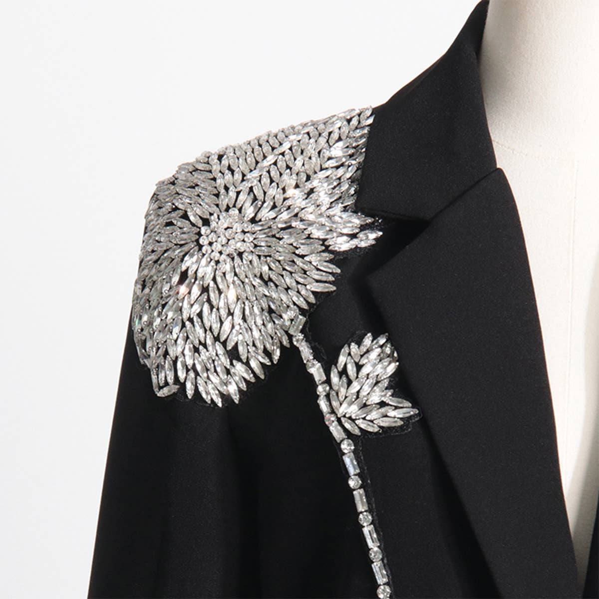 Beaded Floral Blazer – Loose Fit Elegant Look_CWOCO1233