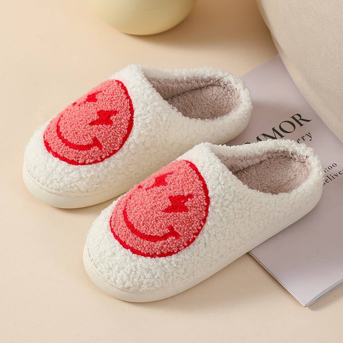 THUNDER EYE SMILING FACE LEOPARD PLUSH SLIPPERS