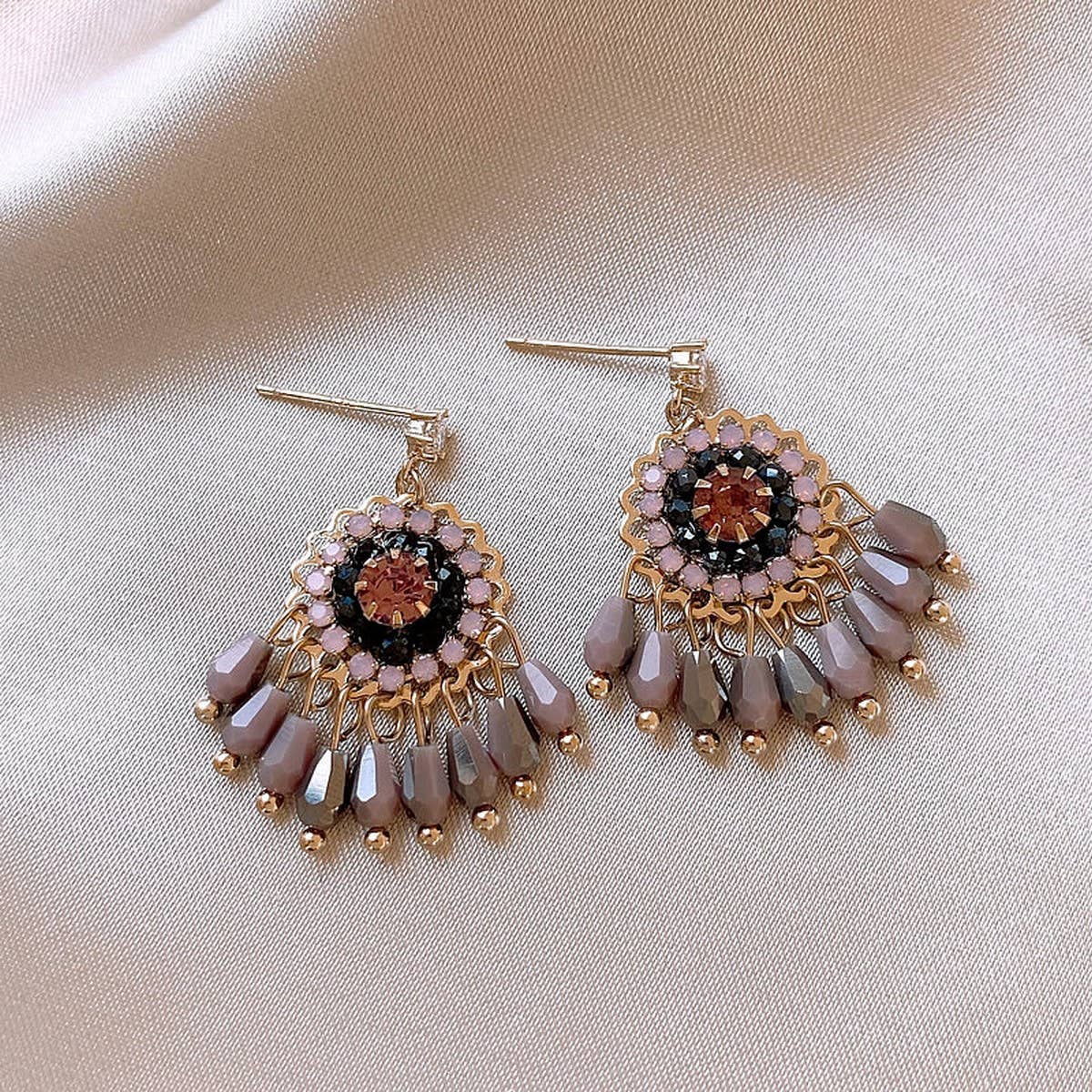 FLOWER FASHION PERSONALIZED TASSEL EARRINGS