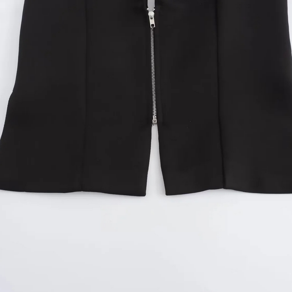 Backless Halter Top – French Style Fashion_CWTHT0238