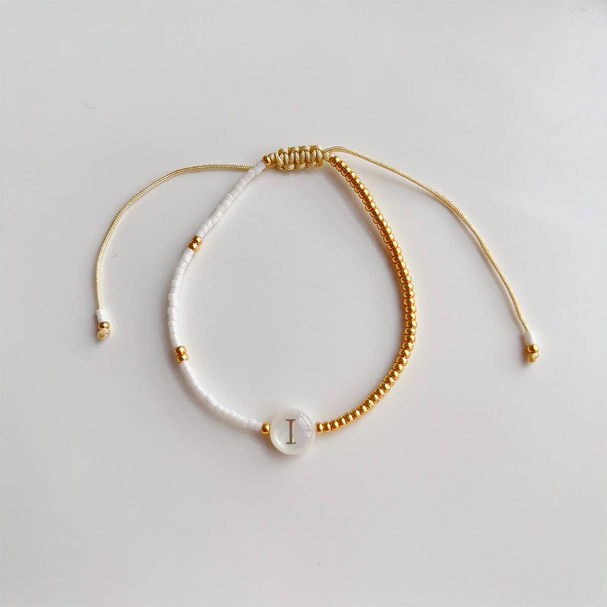 CWAJE4559_SMALL FRENCH STYLE ADJUSTABLE BRACELET