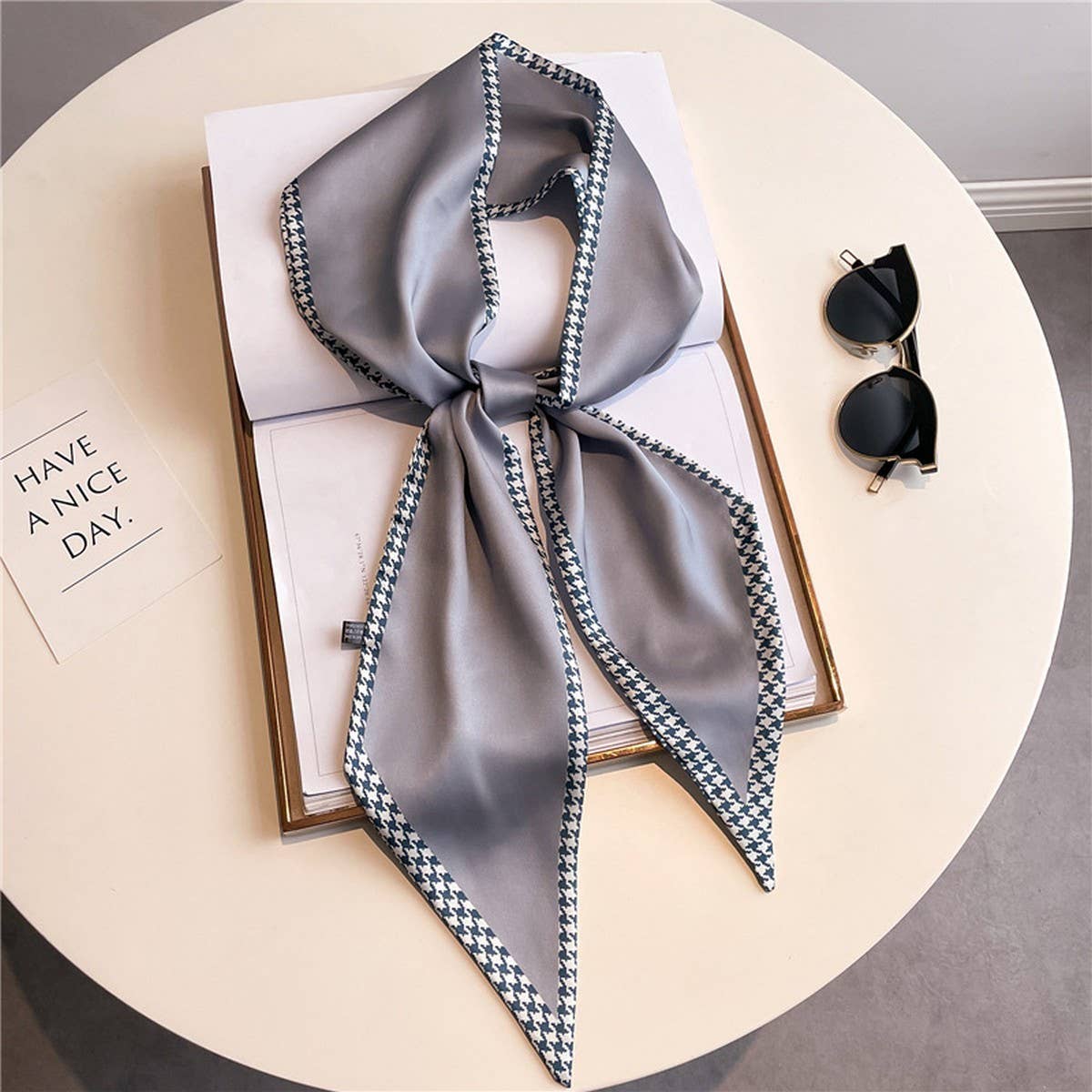 FASHIONABLE AND VERSATILE DOUBLE-LAYER HEAD SCARF_CWASC1513