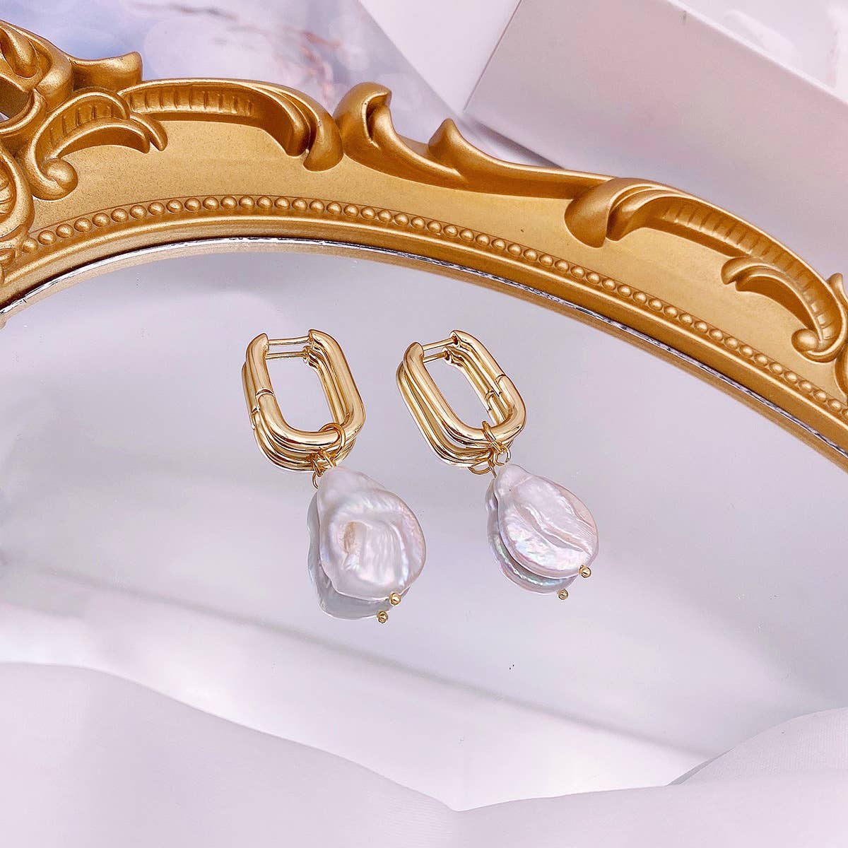 Irregular pearl metal knitted stud earrings