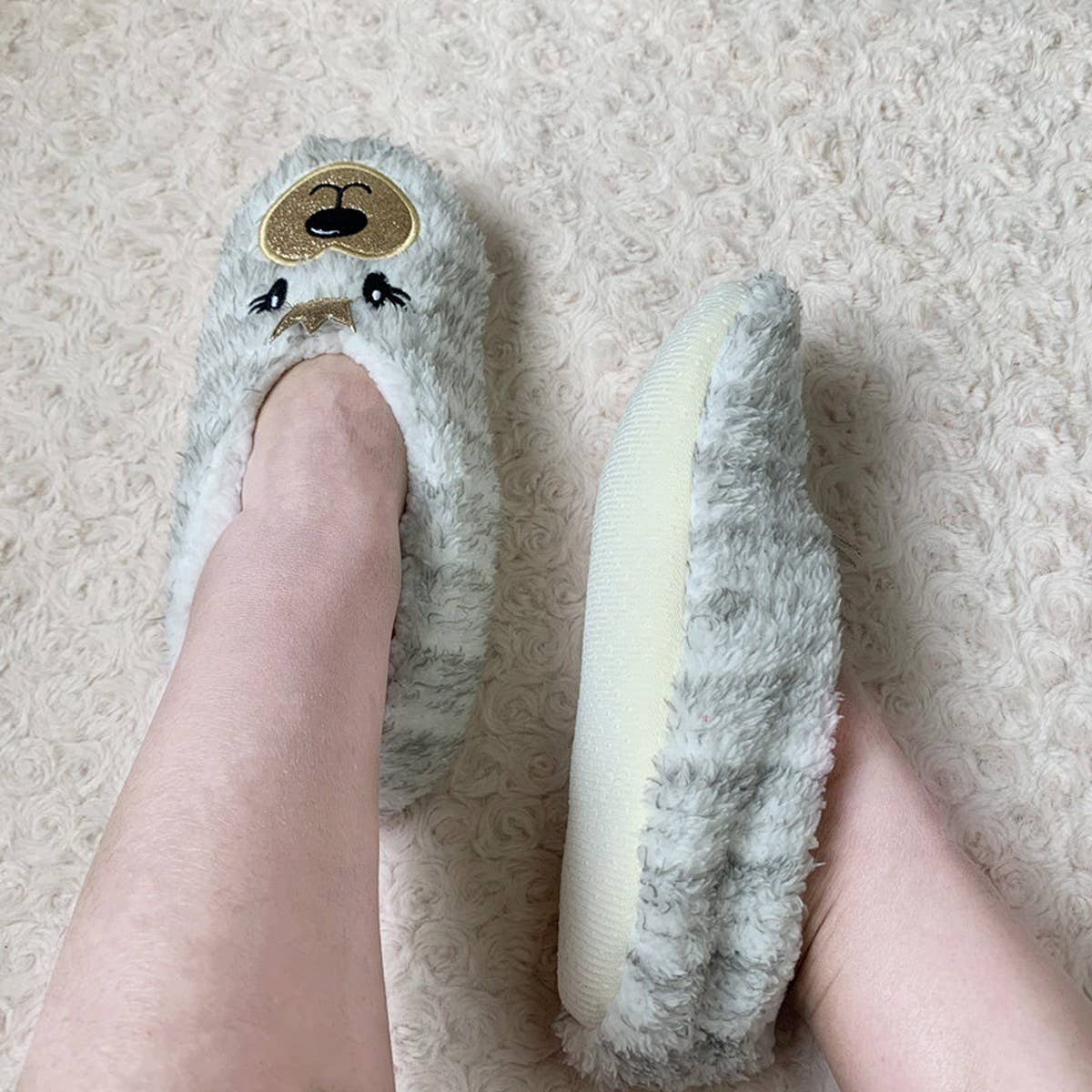 WOMEN'S CARTOON FLOOR SOCKS NON-SLIP WARM SOCKS