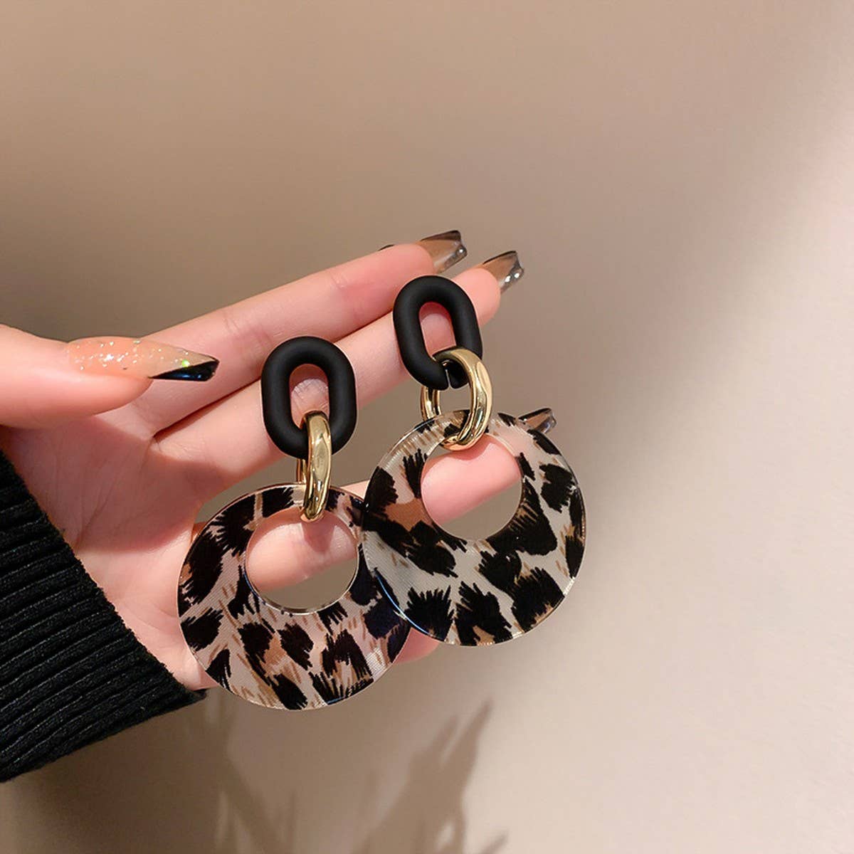 GEOMETRIC CIRCLE RETRO VERSATILE EARRINGS