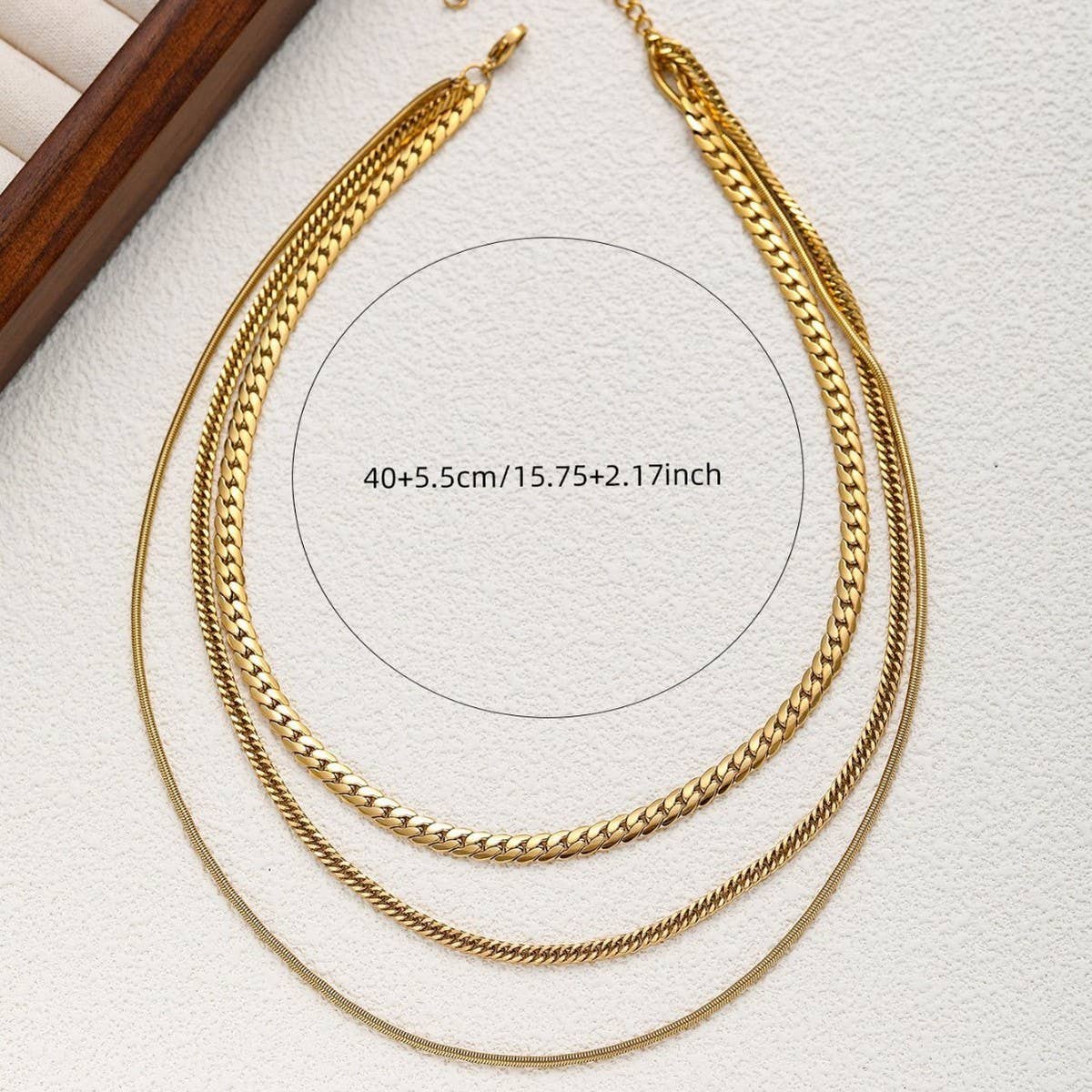 FASHIONABLE THREE-LAYER SNAKE BONE CHAIN NECKLACE