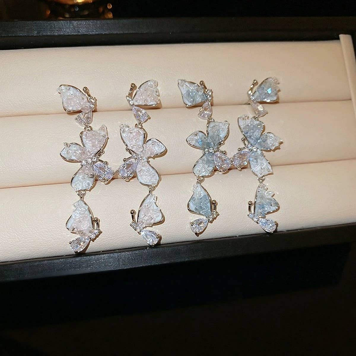 GRADIENT SWEET CRYSTAL BUTTERFLY LONG EARRINGS