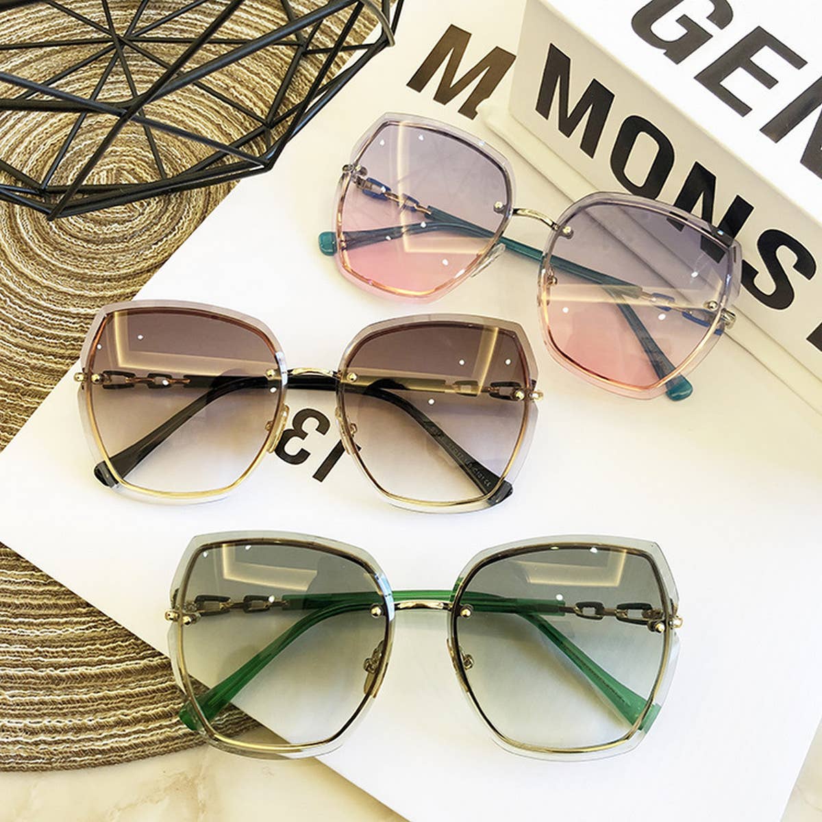WOMEN RETRO RIMLESS CRYSTAL SUNGLASSES