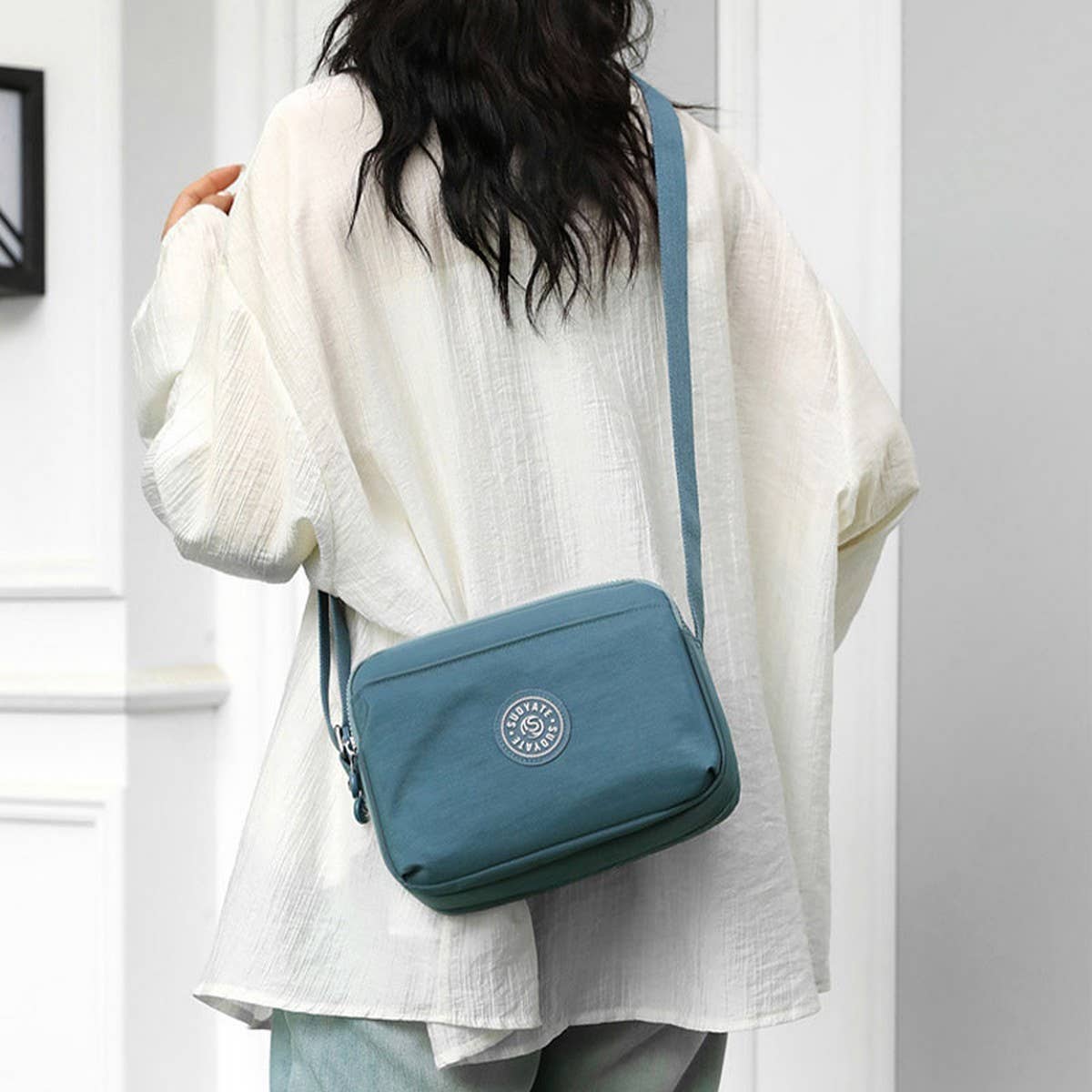 MULTI-LAYERED WOMEN'S SHOULDER AND CROSSBODY BAG_CWAB3451