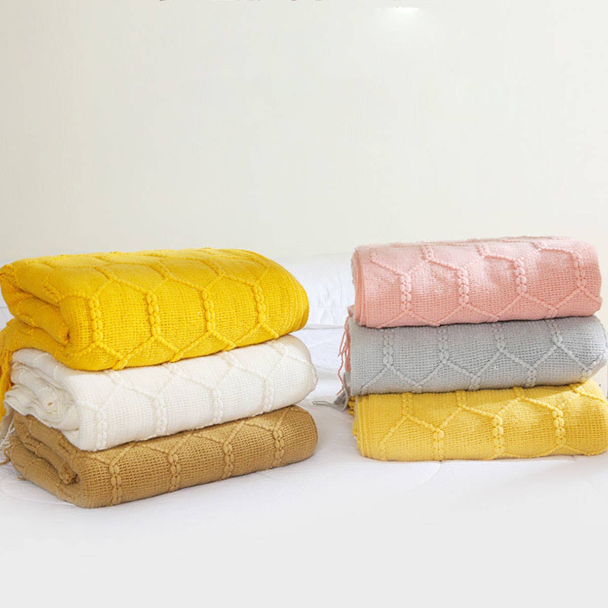 KNITTED SIMPLE THIN TASSEL SOFA BLANKET