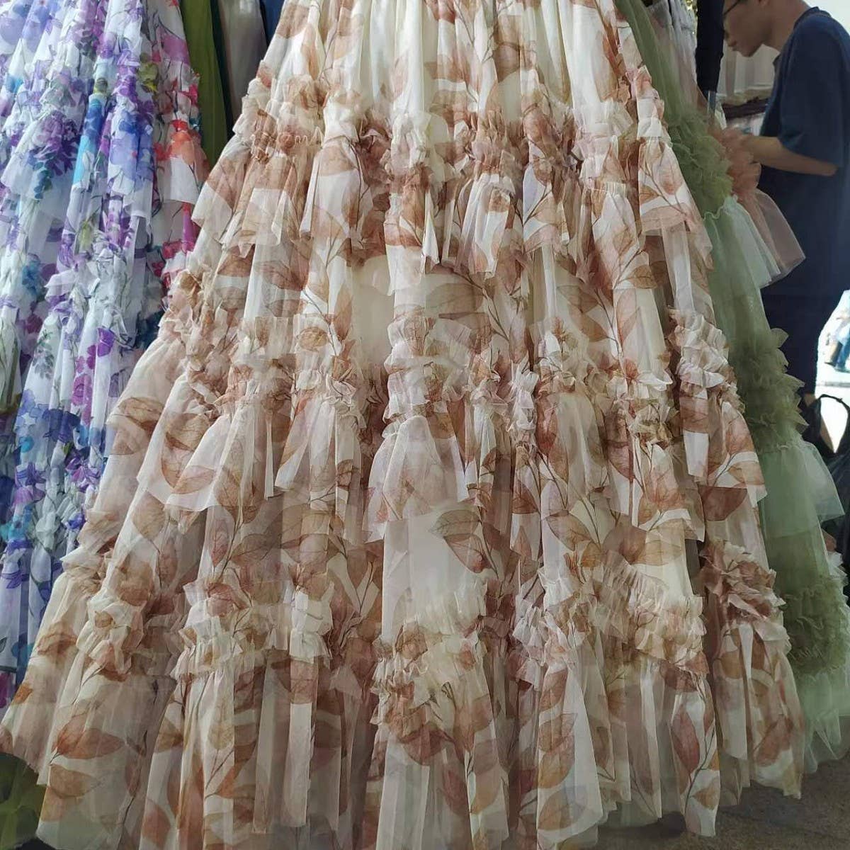 LAYERING TULLE SKIRTS WITH FLORAL PRINTS_CWBLS0400