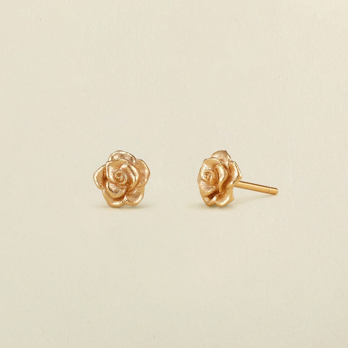 Artistic retro creative December flower earrings_CWMM5507
