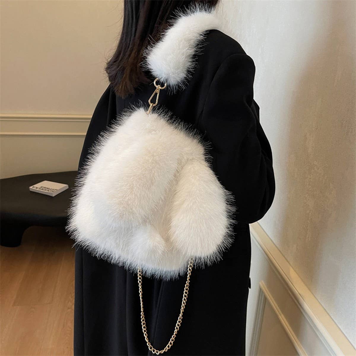 WINTER CUTE CARTOON EXQUISITE RABBIT EARS PLUSH BAG_CWAB3945