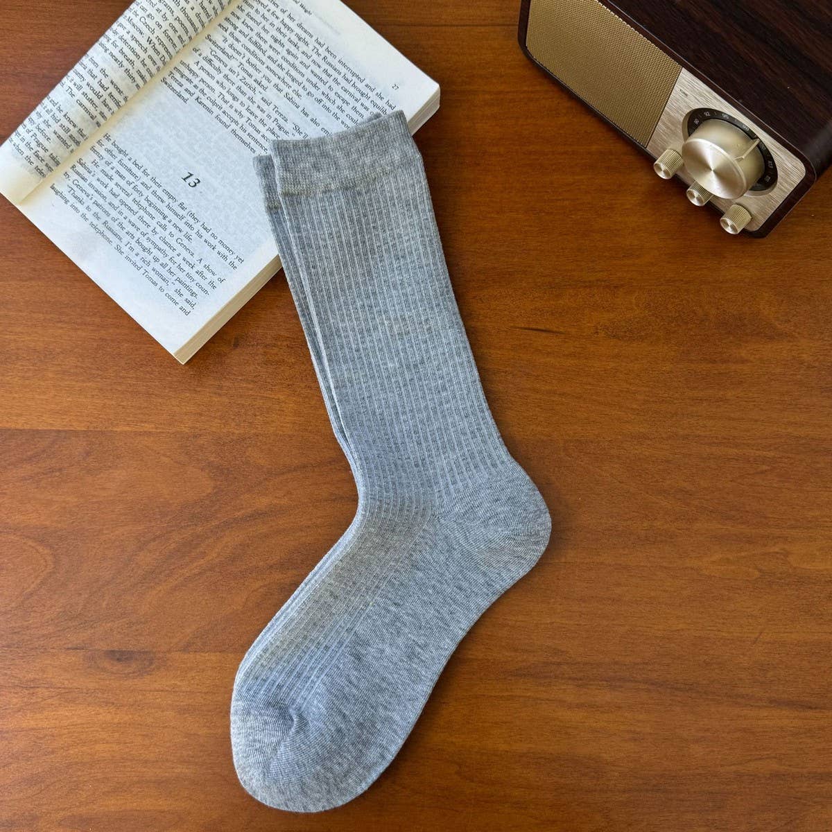 NEW COTTON VERTICAL STRIPED BONELESS PILE SOCKS