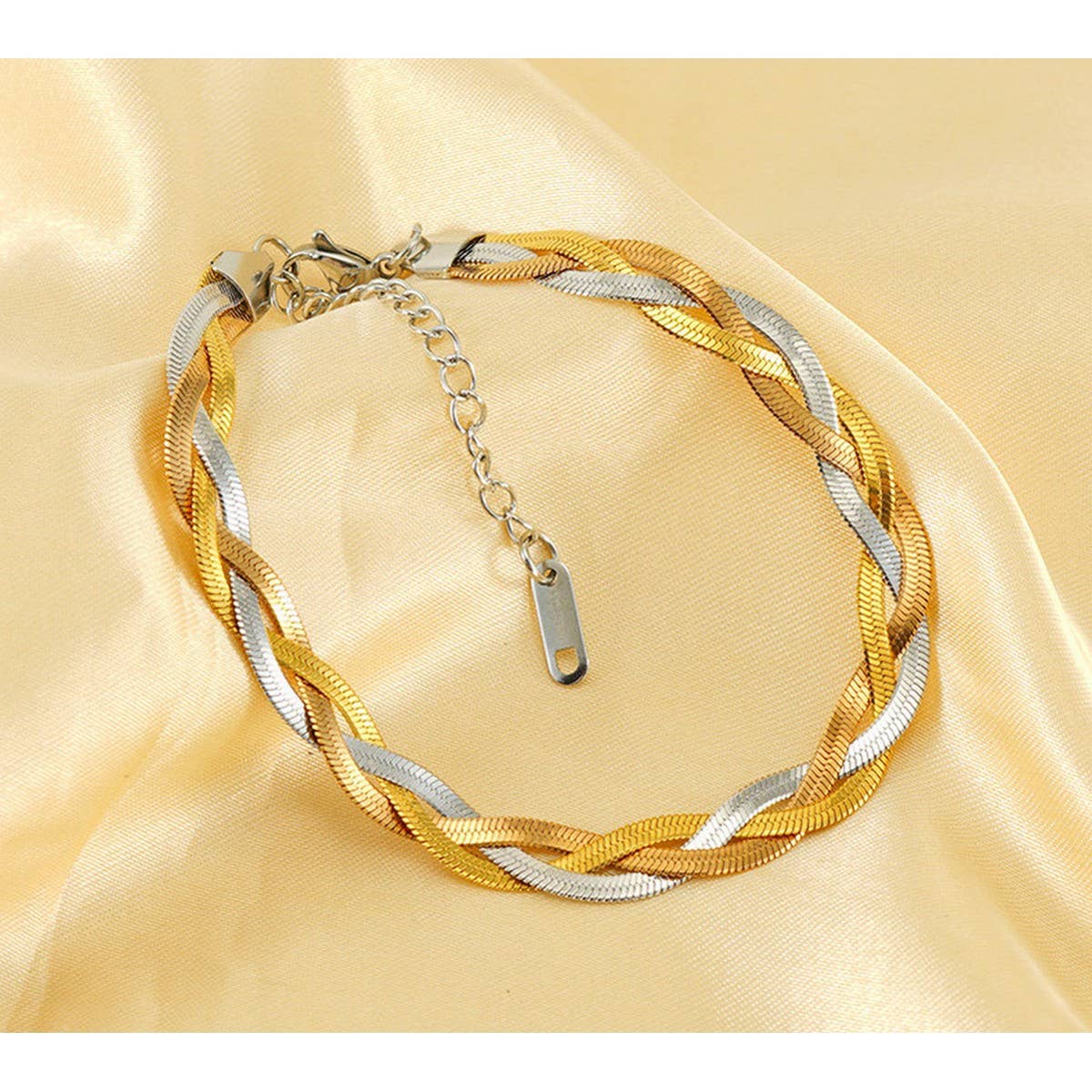 CWAJE1950_Stainless Steel Bracelet Woven In Three Colors