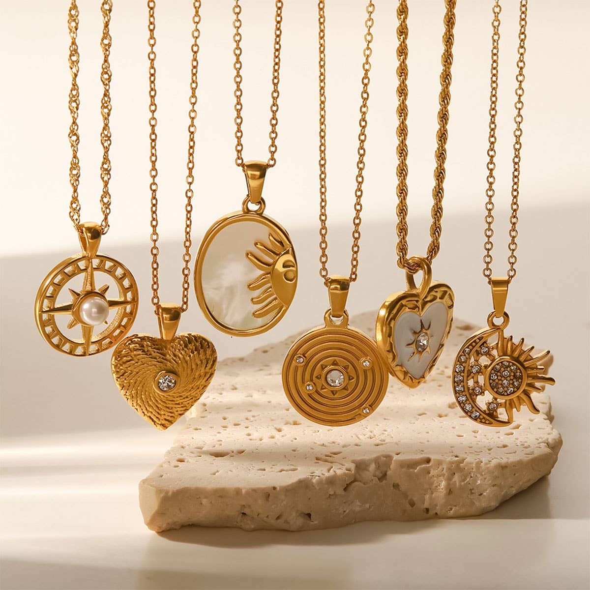 FRENCH FASHION VINTAGE STAINLESS STEEL NECKLACE