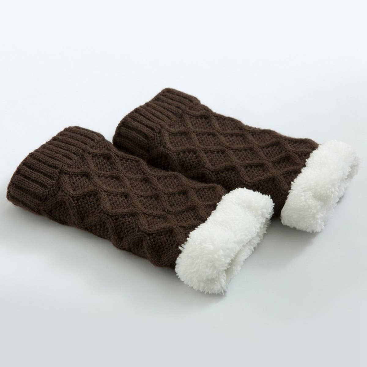 WINTER KNEE PADS DIAMOND GRID PLUS FLEECE SOCKS