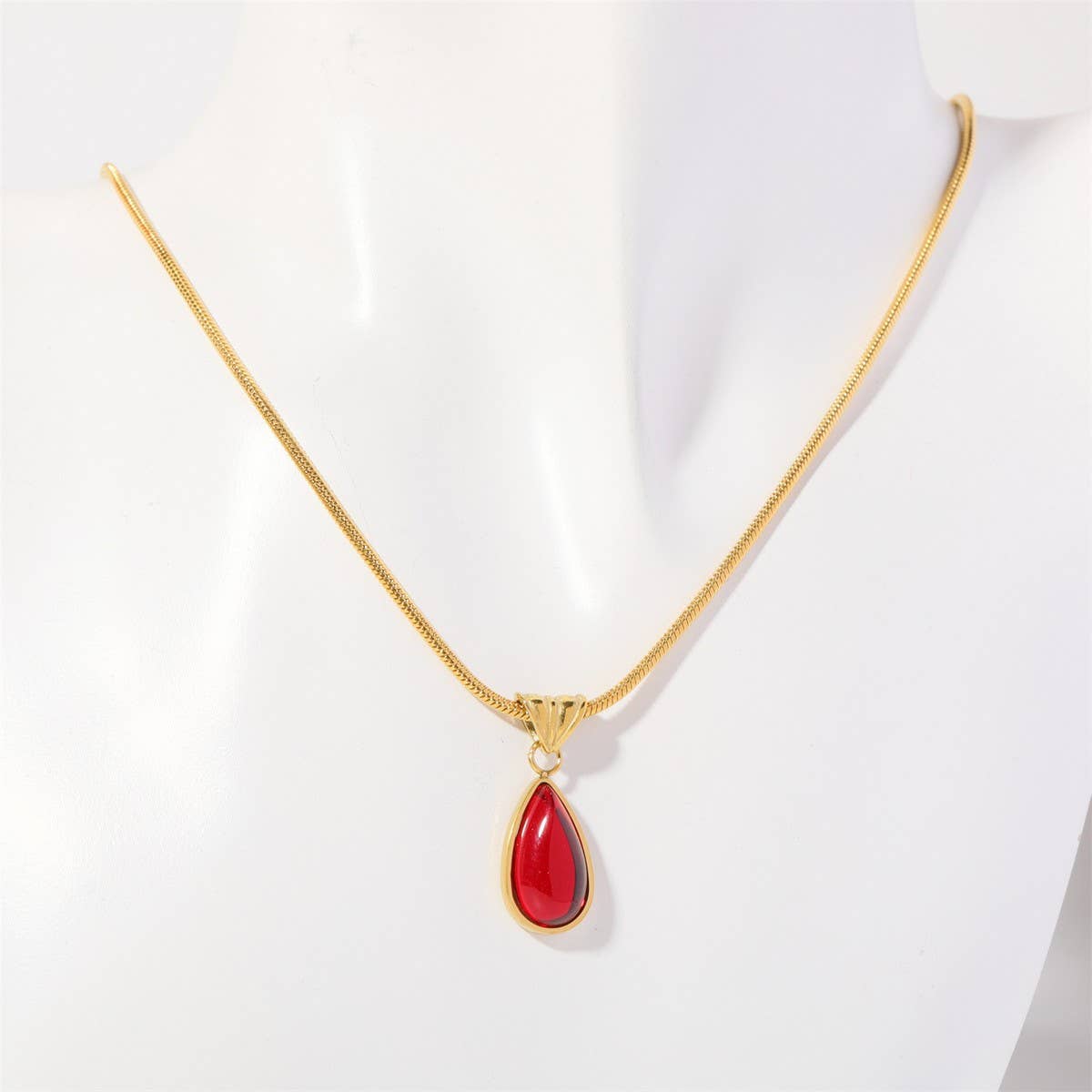 Fashionable water drop blue ocean necklace