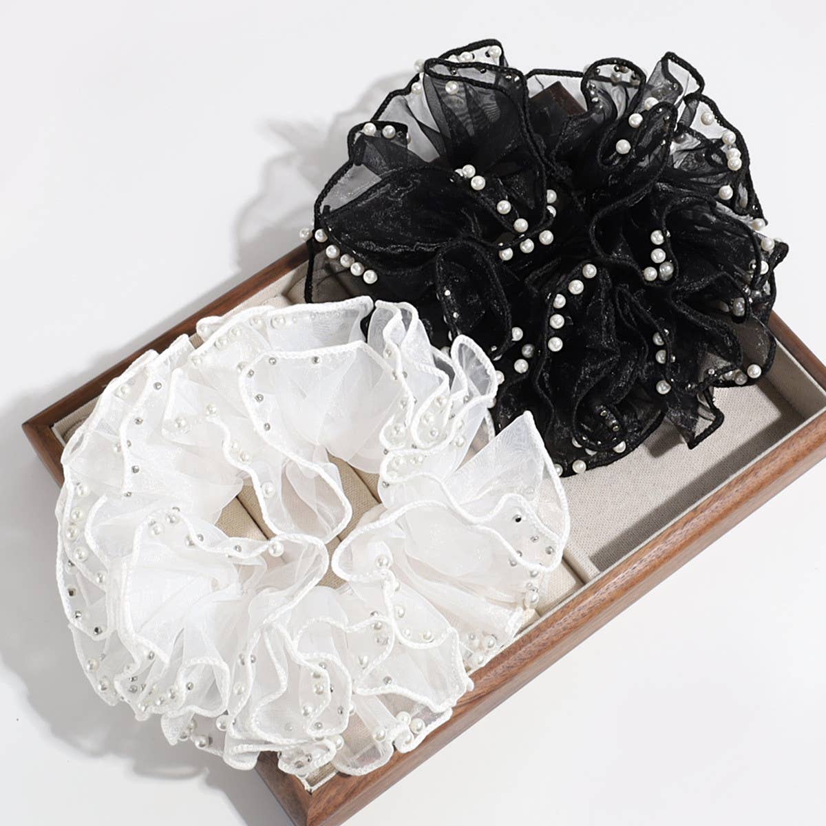 SIMPLE AND HOT SELLING FASHION PEARL HAIR BAND