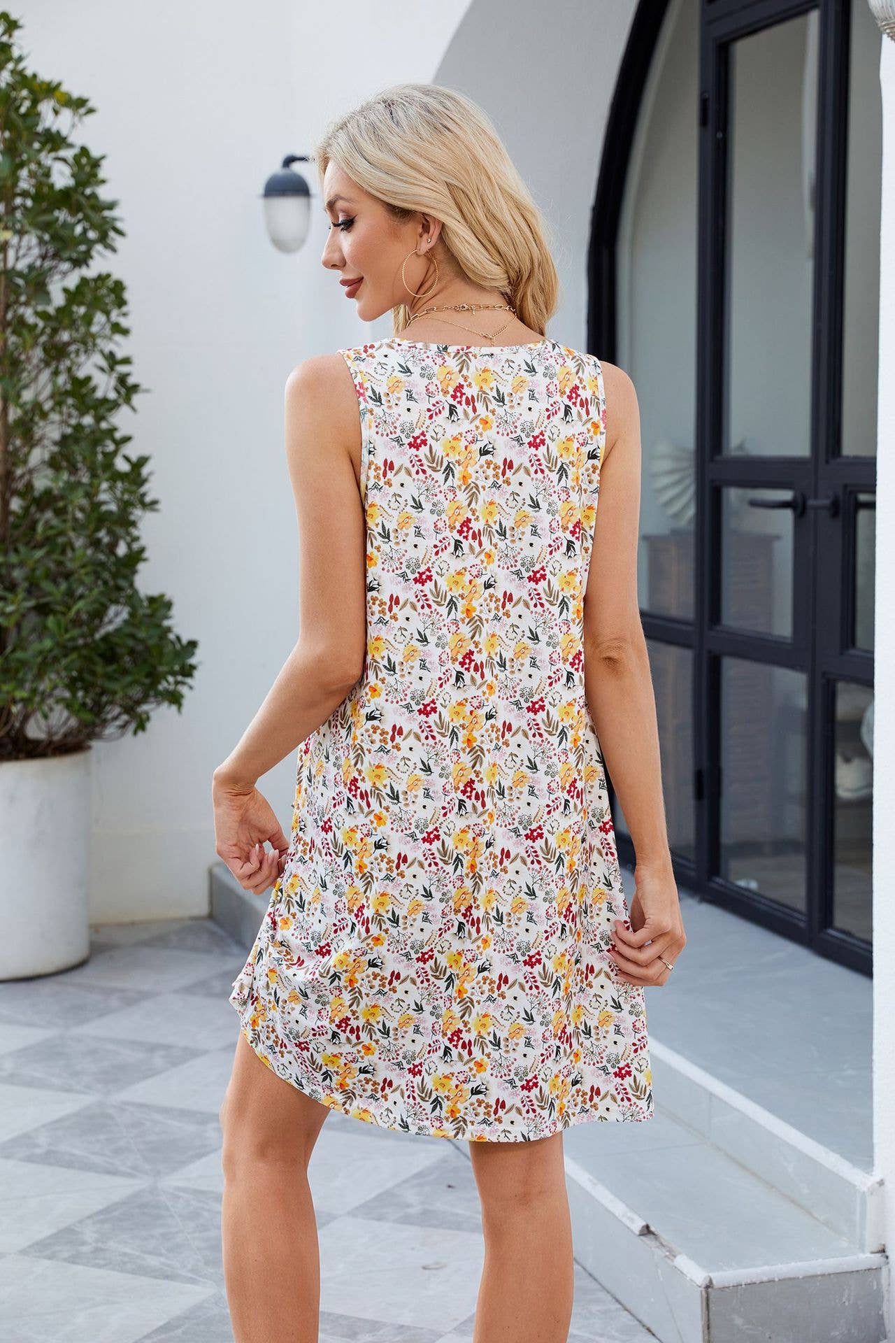 Floral print V-neck sleeveless tank dress