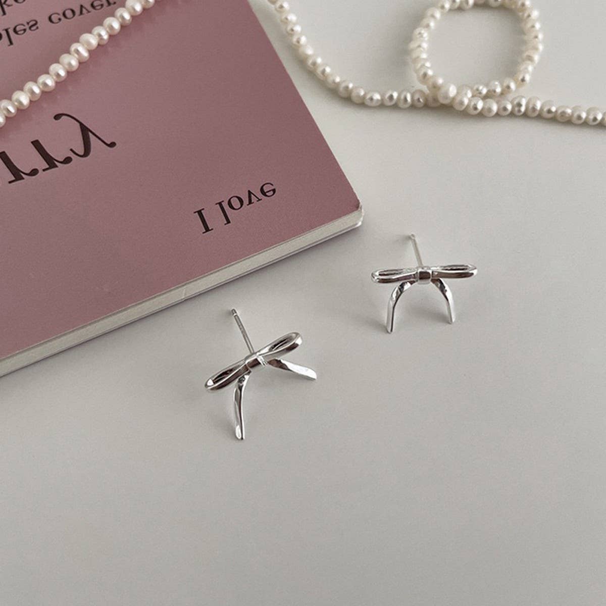 VERSATILE HIGH-END LINE BOW EARRINGS FOR WOMEN