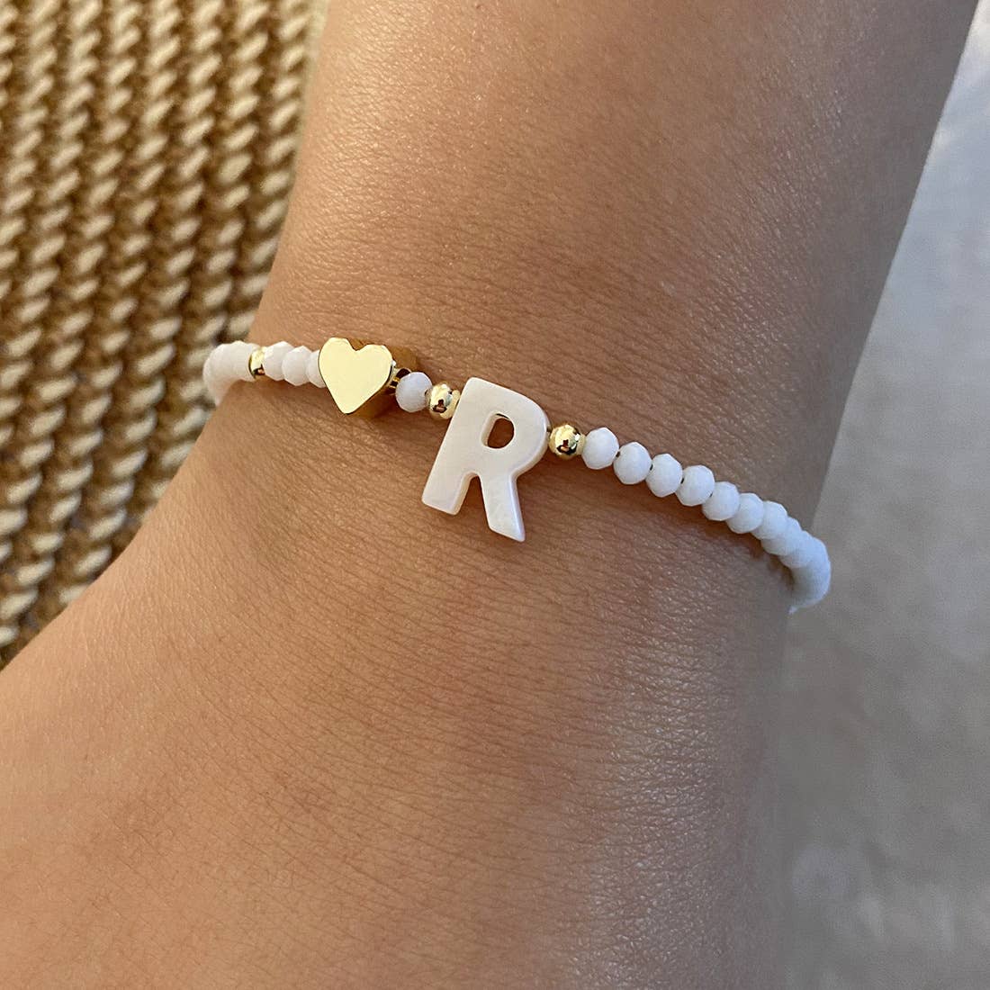 26-letter shell beaded bracelet
