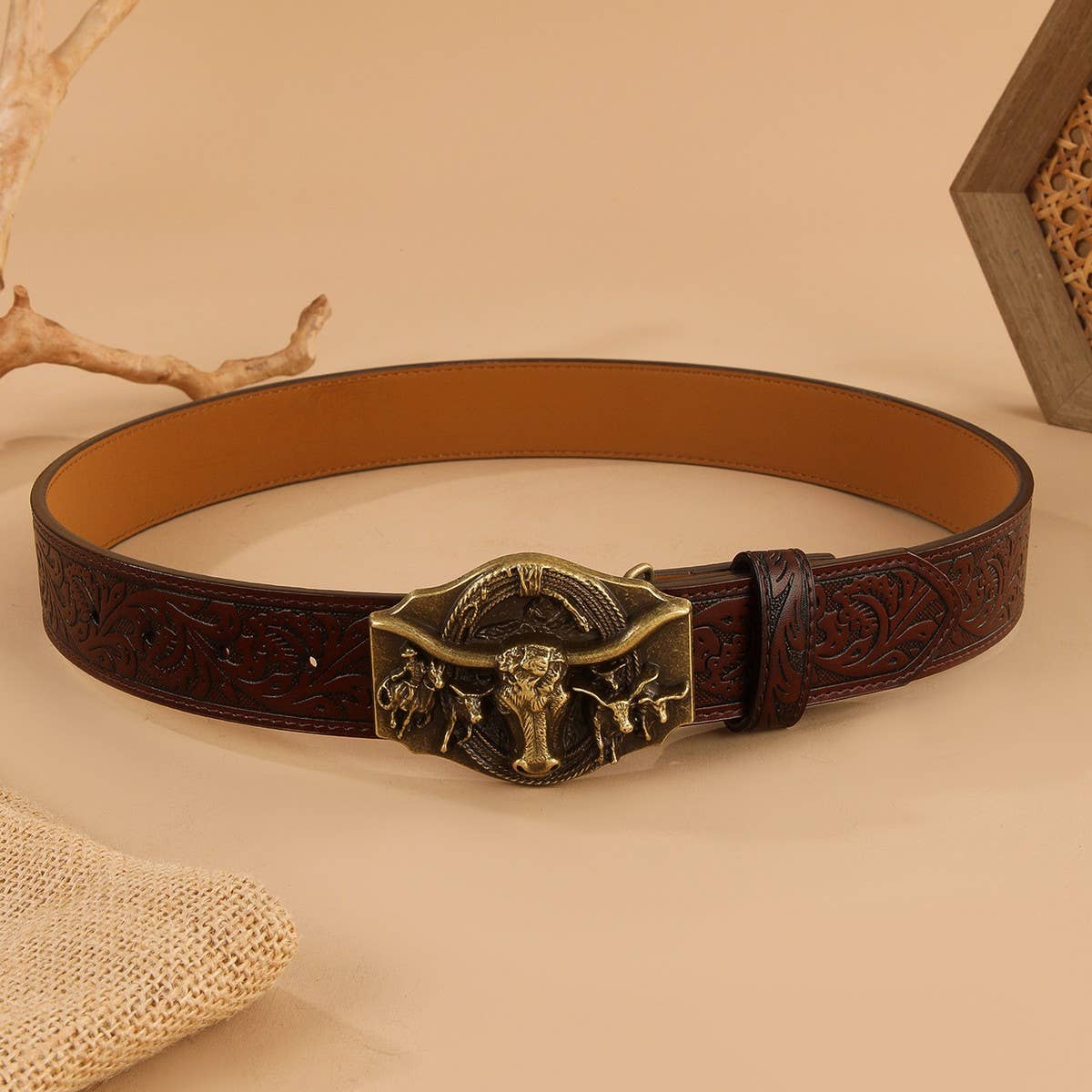 VINTAGE EMBOSSED BELT ENGRAVED BULL HEAD STYLE BELT