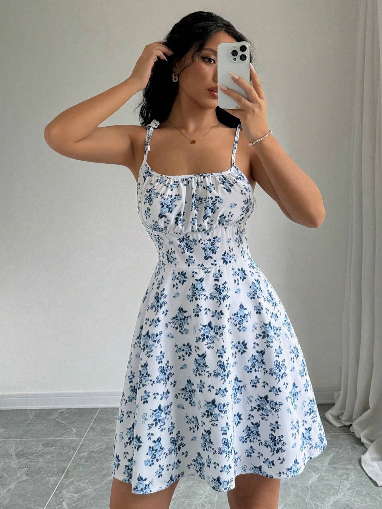 Floral short halter dress with square neckline