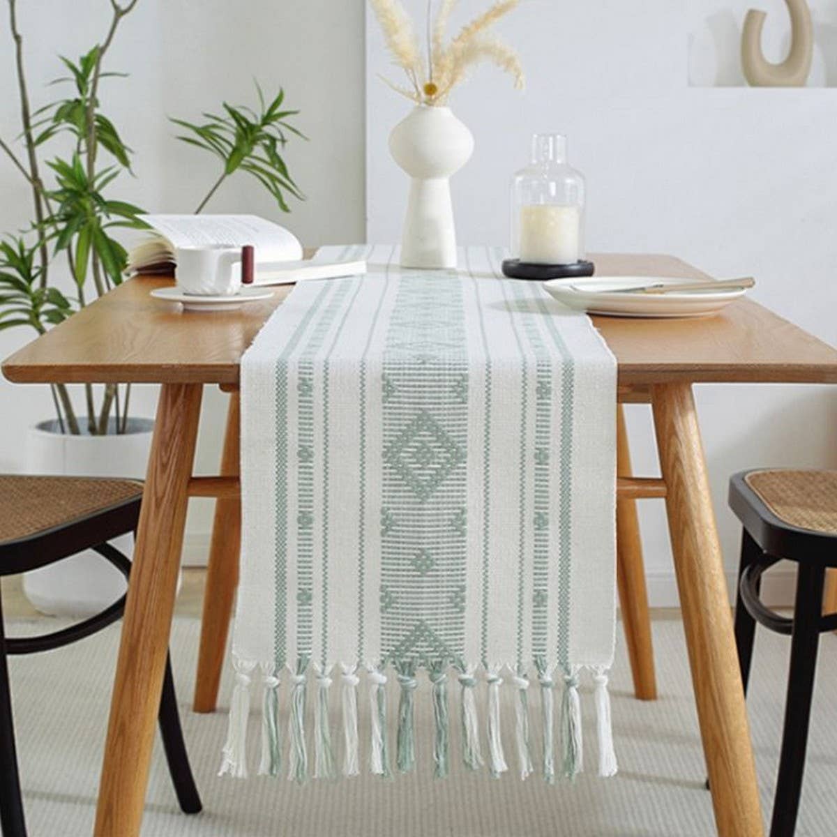 GEOMETRIC TASSEL HOLIDAY TABLE RUNNER