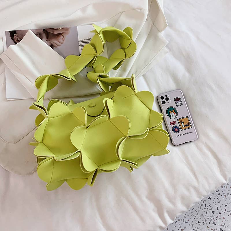 Three-dimensional petal single-shoulder bag