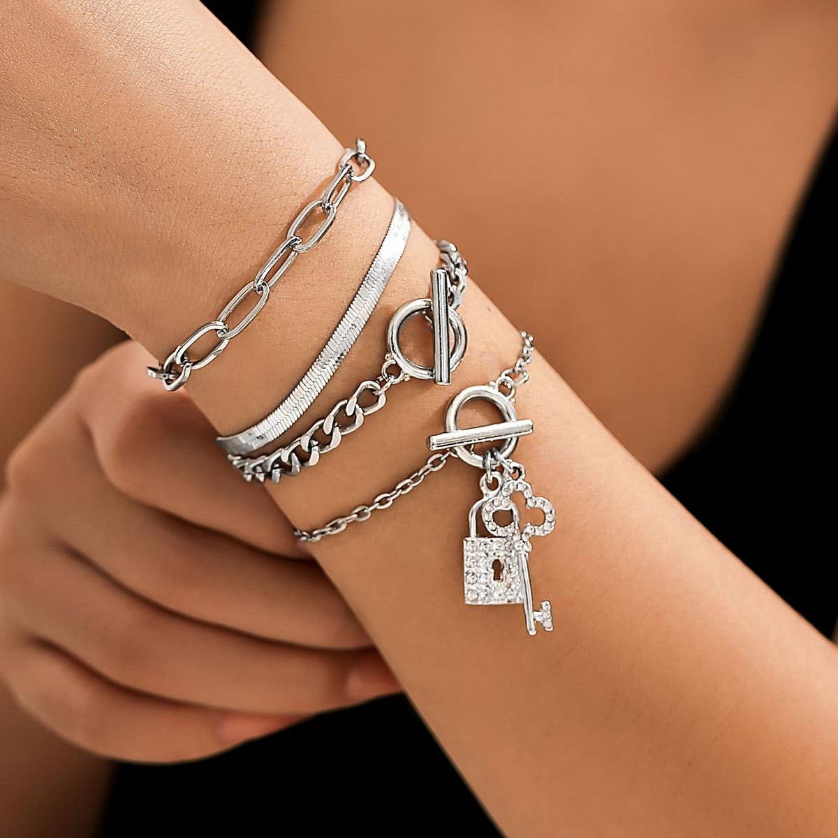 SNAKE BONE CHAIN VINTAGE KEY BRACELET NECKLACE_CWAJE1148