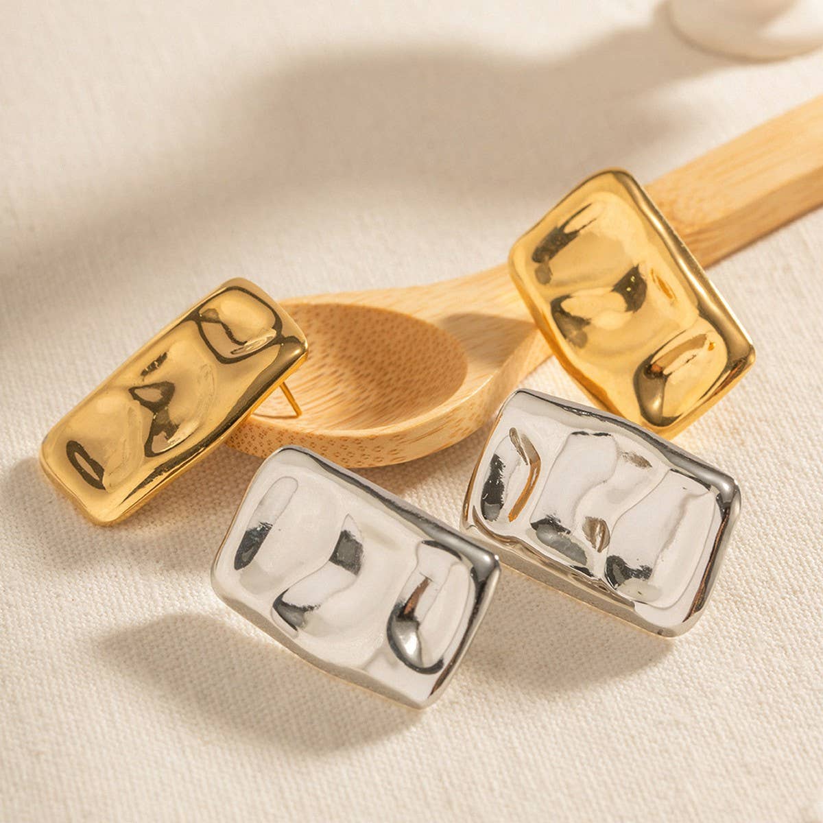 EXAGGERATED FASHIONABLE GEOMETRIC SQUARE EARRINGS_CWAJE1356