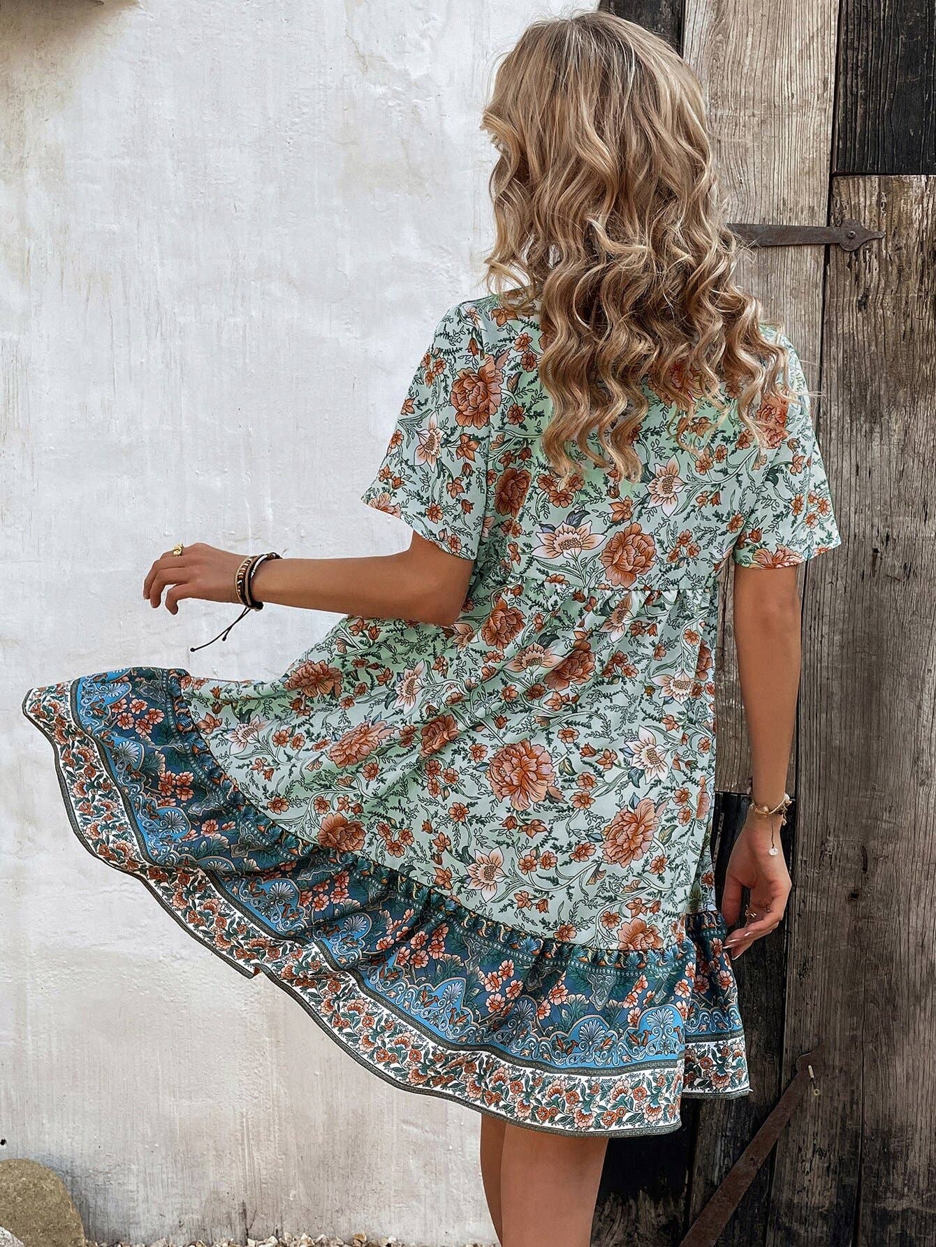 Floral V-neck loose and casual Bohemian dress