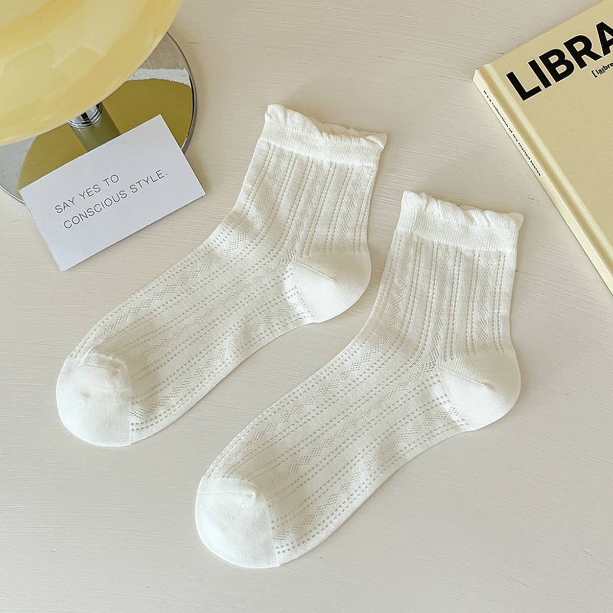CASUAL MESH LACE BUBBLE CUFF SOCKS_CWMS0961