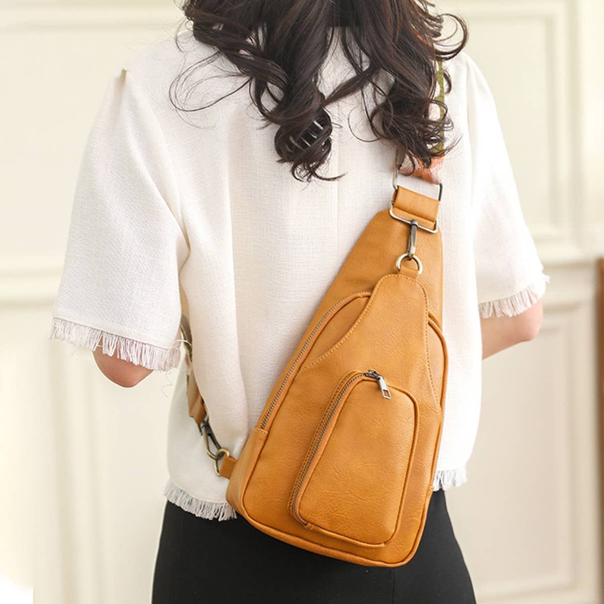 WOMEN RETRO CHEST CROSSBOBY BAG_CWAB0736
