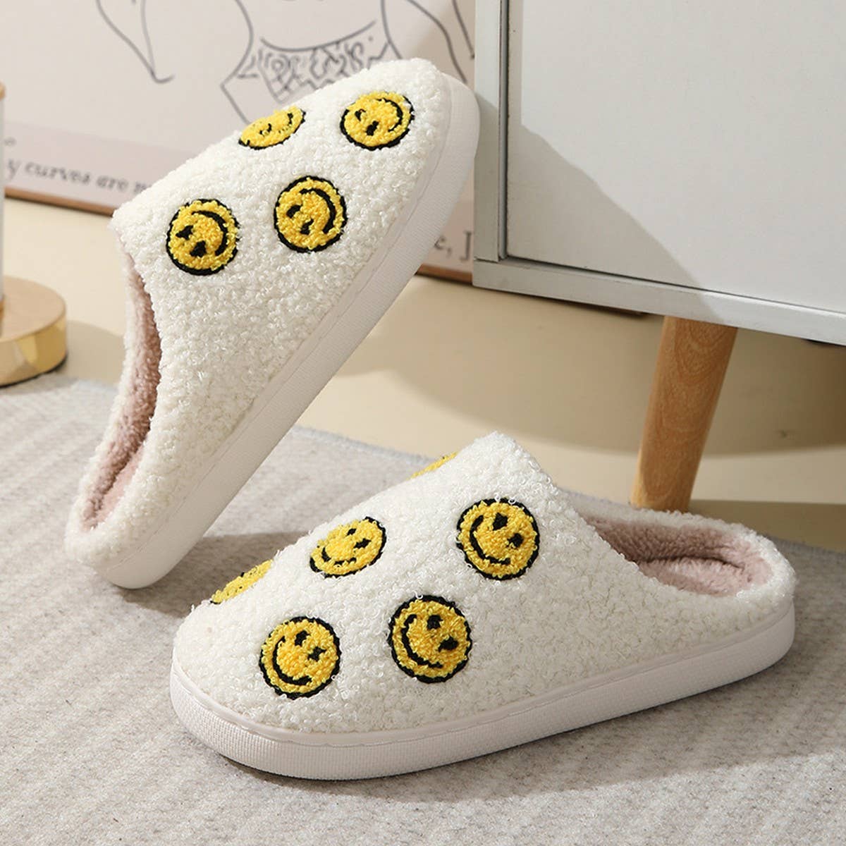 CUTE SEVEN SMILING FACE FUZZY SLIPPERS WOMEN