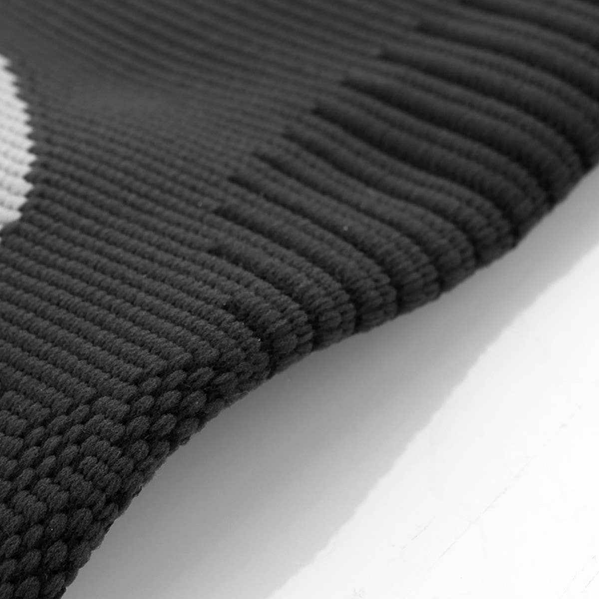 Sport Knee Brace with Anti-Slip Elastic Support_CWMM7880