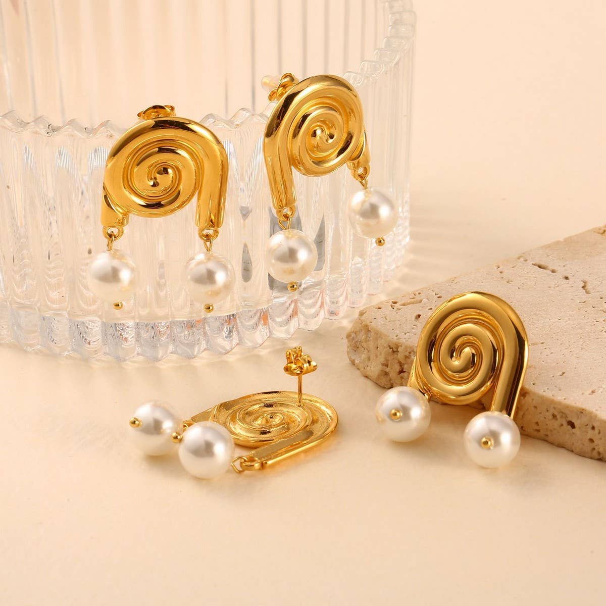 18K Stainless Steel Pearl Conch Stud Earrings_CWMM8916