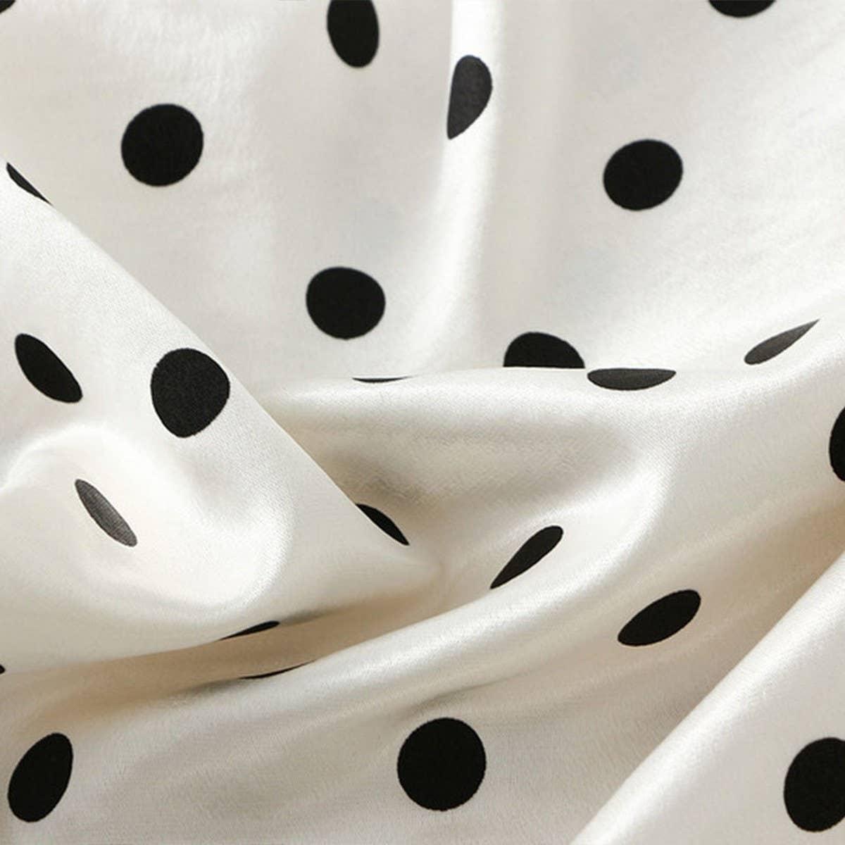 Polka Dot High-Waist Slim A-Line Midi Skirt_CWBMS0394